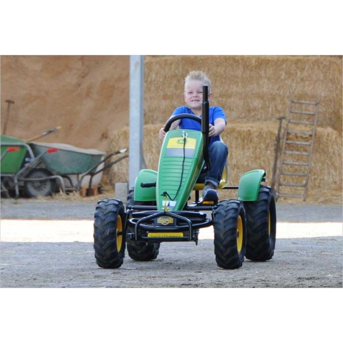 Kart vert Fendt BFR à essieu basculant et pneus de tracteur de BERG