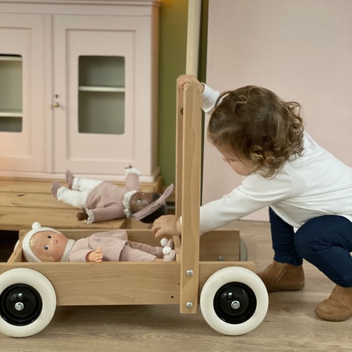 Trotteur en bois pour bébé fabriqué en Europe de Egmont Toys