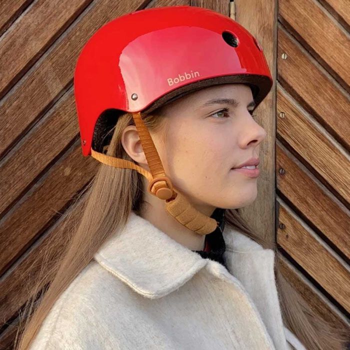 Casque v lo rouge brillant Bobbin pour enfant de 48 54 cm